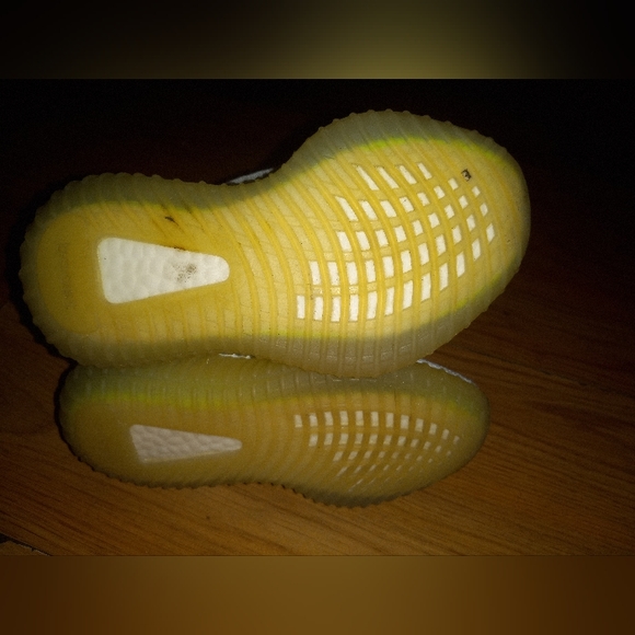 Adidas Yeezy boost toddler main image 6